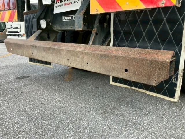 運転席側リアバンパーの状態です。|三菱 スーパーグレート QKG-FV50VXの写真37