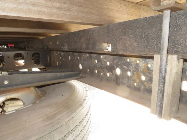 シャーシ内側の状態です。|日野 レンジャー BKG-FC7JKYA(2WD)の写真20