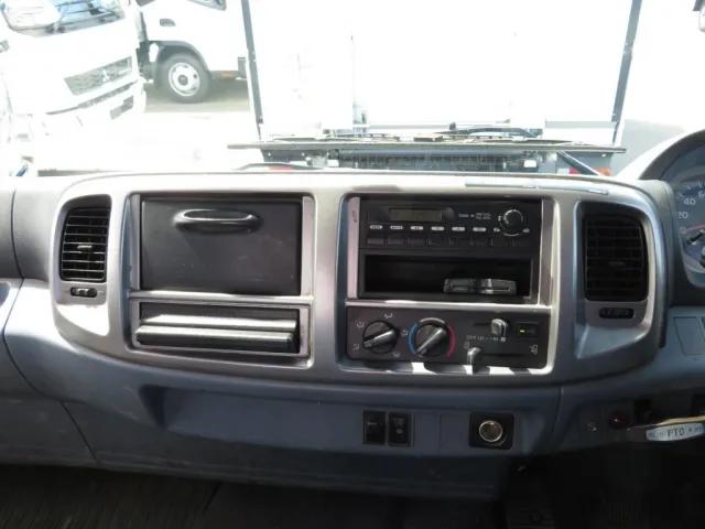 インパネ周りの状態です。|日野 レンジャー BKG-FC7JKYA(2WD)の写真23