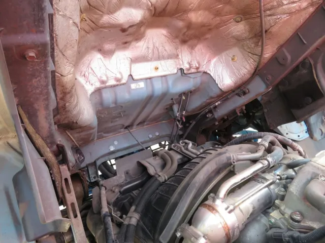 キャブ下面の状態です。|日野 レンジャー BKG-FC7JKYA(2WD)の写真32