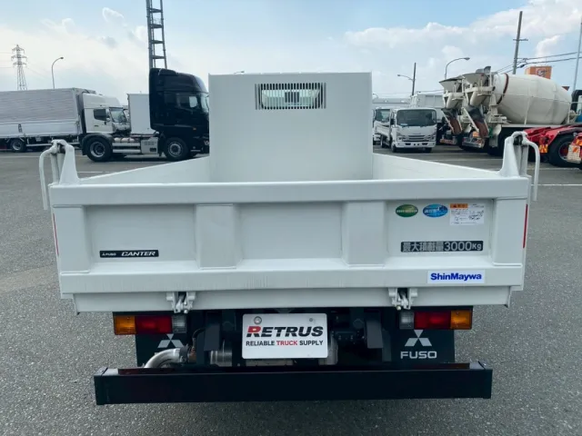 三菱 キャンター 2RG-FBA60(2WD)の写真5
