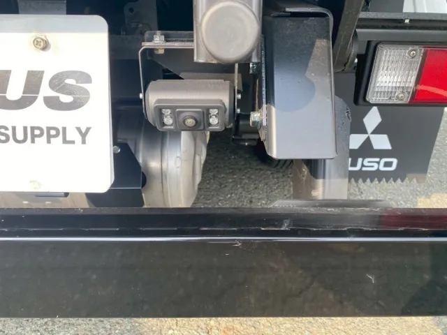 バックアイカメラの位置|三菱 キャンター 2RG-FBA60(2WD)の写真16