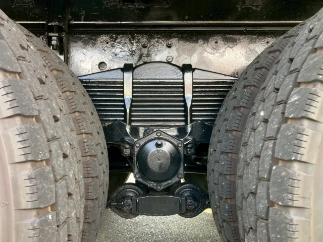 リアスプリング廻り|日野 プロフィア QPG-FS1EWEAの写真19