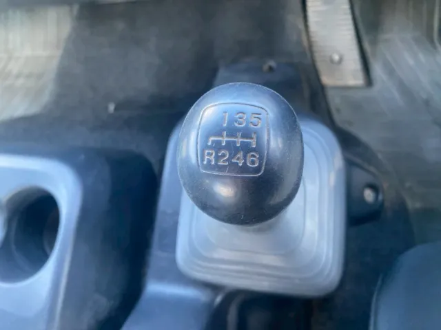 6速MTです|日野 レンジャー QKG-FE7JLAAの写真14