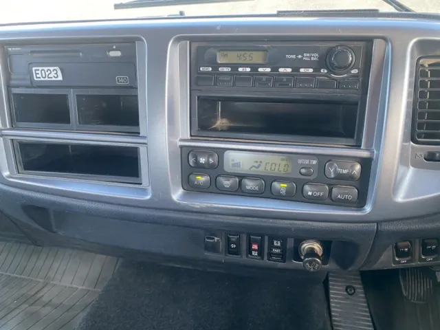 インパネ廻り|日野 レンジャー QKG-FE7JLAAの写真16