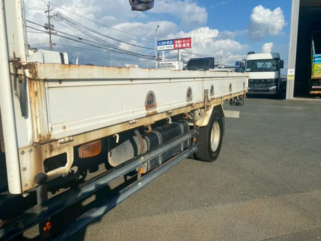 左ボディーアオリにすり傷、サビが有ります(ロープ穴5ケ)|日野 レンジャー QKG-FE7JLAAの写真18