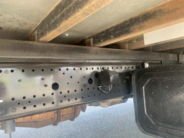 ネタは縦横スチール製です|いすゞ フォワード SKG-FRR90T2(2WD)の写真11