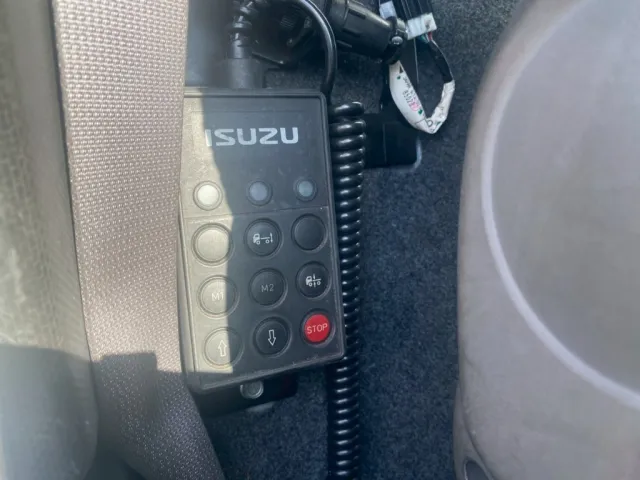 エアサスのコントローラです|いすゞ フォワード SKG-FRR90T2(2WD)の写真18