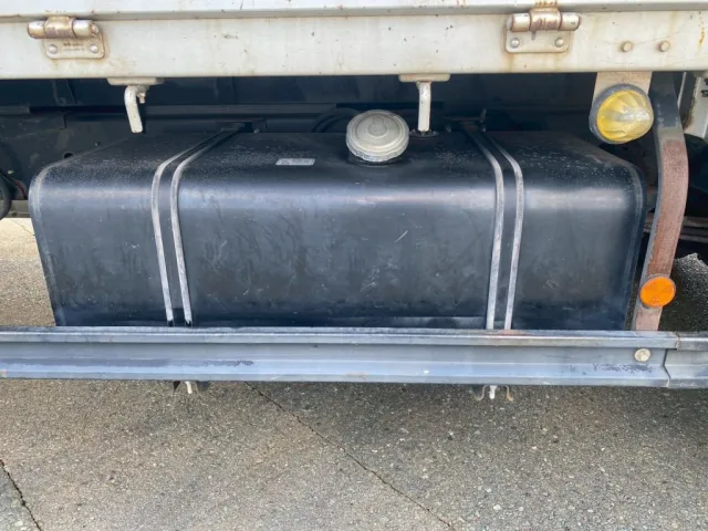 燃料タンクは200Lです|日野 レンジャー TKG-FD7JLAA(2WD)の写真15