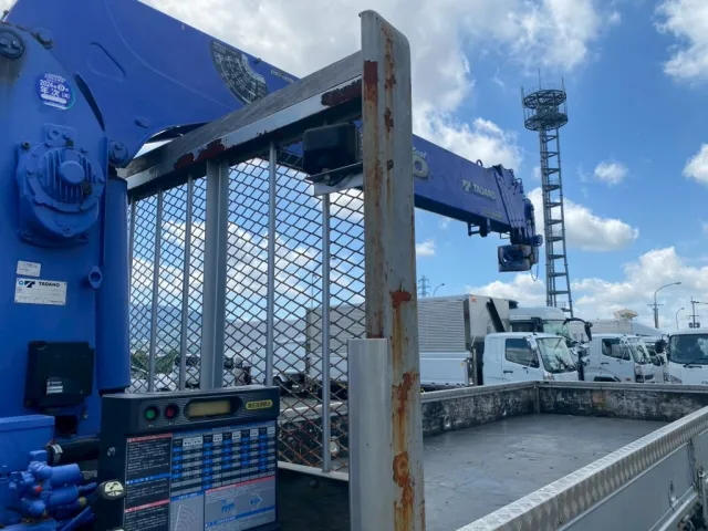 左鳥居支柱にサビが有ります|日野 レンジャー TKG-FD7JLAA(2WD)の写真33