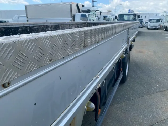 ボディー左アオリ外板にすり傷、色剥げが有ります|日野 レンジャー TKG-FD7JLAA(2WD)の写真34