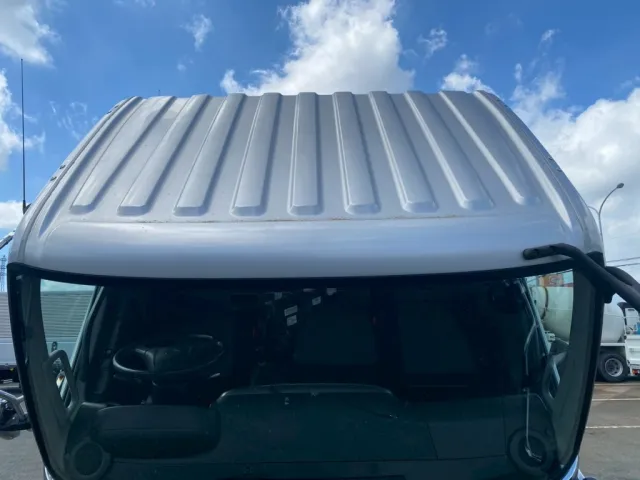 キャブ天井の状態|日野 レンジャー TKG-FD7JLAA(2WD)の写真40