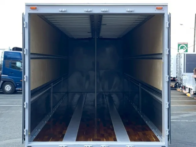 ラッシングレールは2段です|トレクス  PFN24103改の写真7