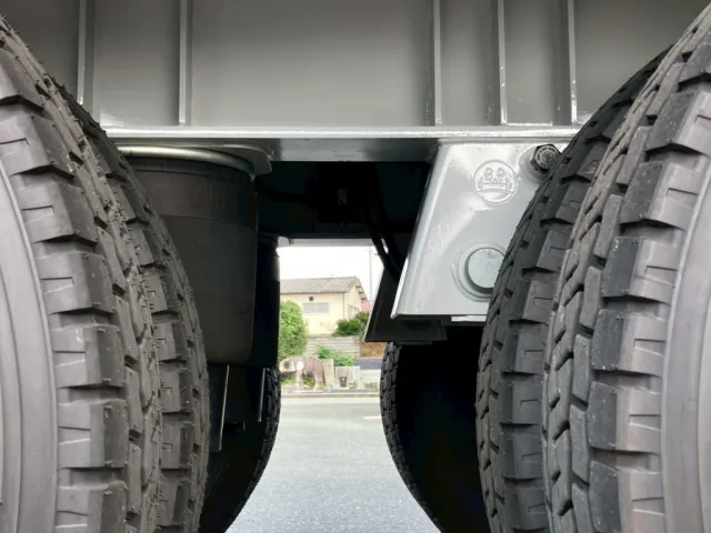 エアサスです|トレクス  PFN24103改の写真10