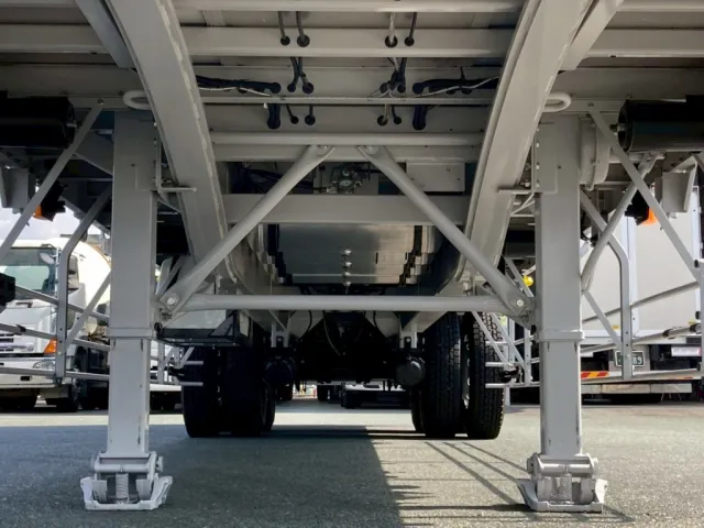 シャシ裏側|トレクス  PFN24103改の写真15