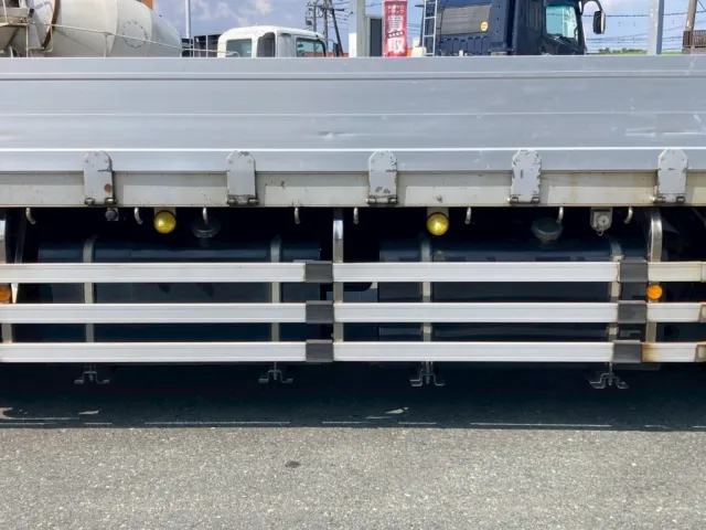 燃料タンクは300L×2ケ付いてます|日野 プロフィア QKG-FW1EXBGの写真28