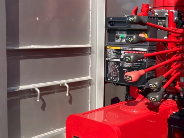 鳥居前側の状態|三菱 スーパーグレート 2KG-FS70HZの写真17