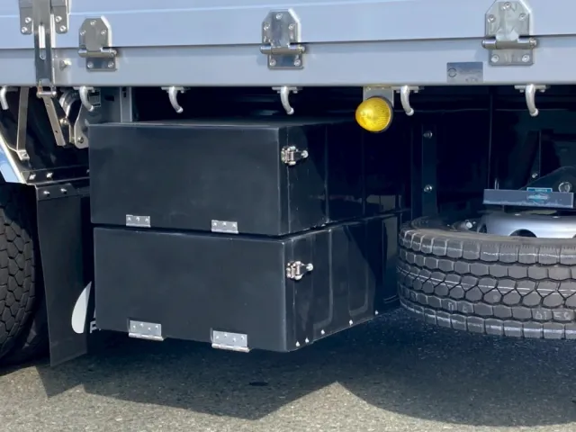 リアOHに工具箱が付いてます|三菱 スーパーグレート 2KG-FS70HZの写真22