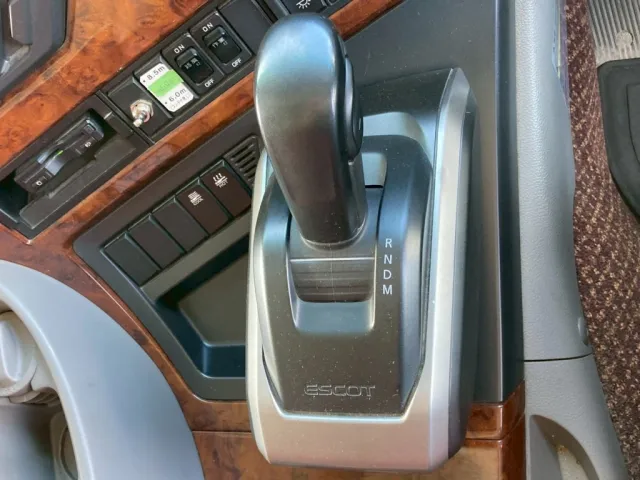 エスコットです|UDトラックス クオン 2PG-CD5CLの写真8