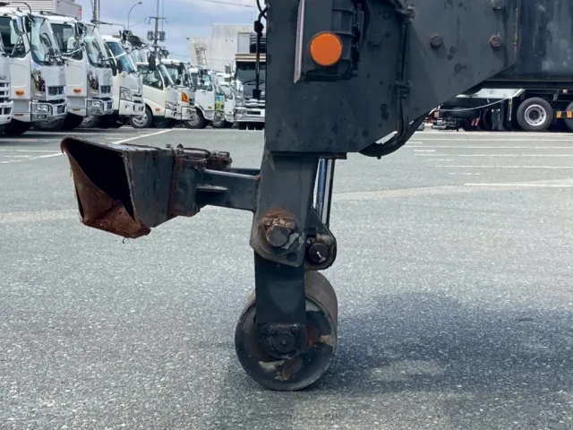 UDトラックス クオン 2PG-CD5CLの写真14