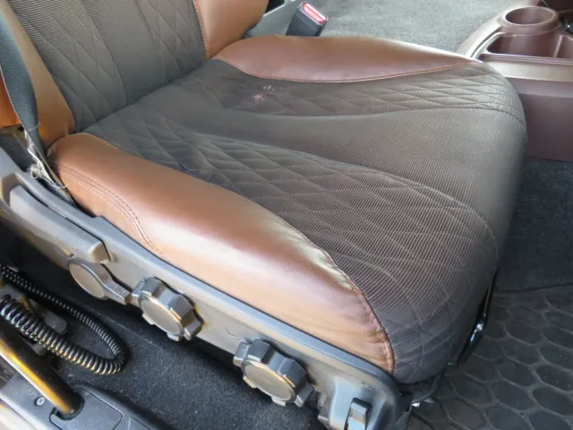 運転席座面にヘタリがあります。|日野 プロフィア 2DG-SH1EDGGの写真7