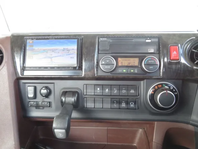 インパネ周りの状態です。|日野 プロフィア 2DG-SH1EDGGの写真23
