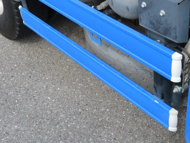 運転席側サイドバンパーに細かいキズがあります。|日野 プロフィア 2DG-SH1EDGGの写真36