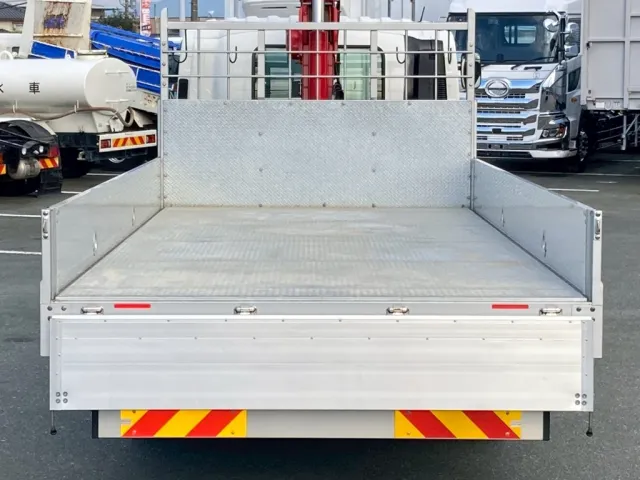 9|いすゞ フォワード 2RG-FRR90S4(2WD)の写真9