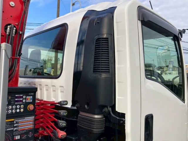 19|いすゞ フォワード 2RG-FRR90S4(2WD)の写真19