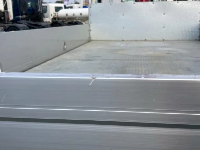 26|いすゞ フォワード 2RG-FRR90S4(2WD)の写真26