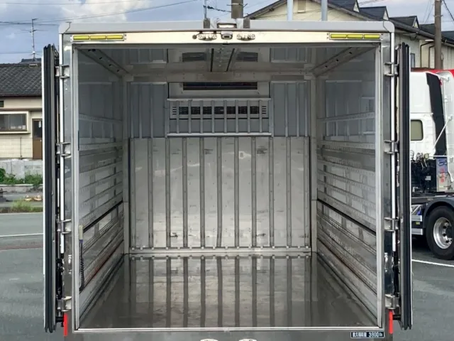 ボディー内|いすゞ フォワード 2PG-FSR90T2の写真7