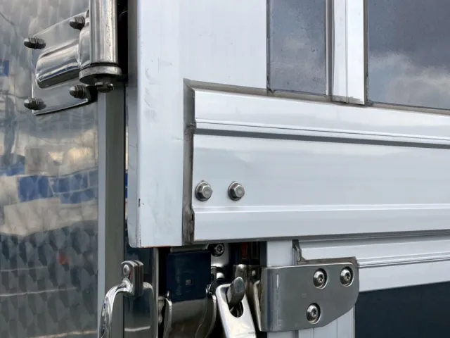 ウイング右後方角にすり傷が有ります|いすゞ フォワード 2PG-FSR90T2の写真32