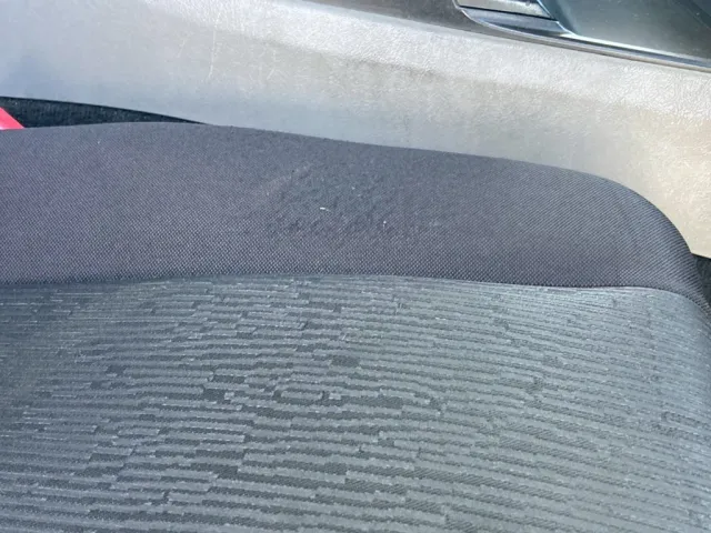 運転席にスレが有ります|三菱 スーパーグレート 2PG-FU74HZの写真8