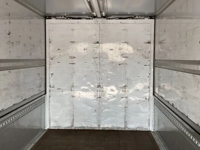 前壁の状態|三菱 スーパーグレート 2PG-FU74HZの写真12