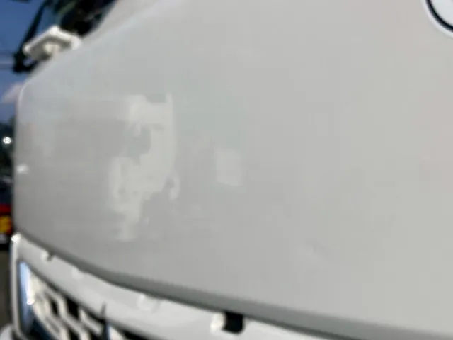 フロントパネルに凹み点々|三菱 スーパーグレート 2PG-FU74HZの写真14