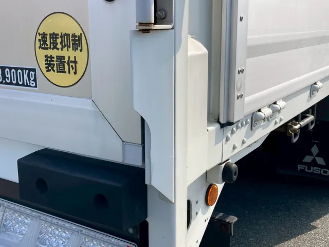 コーナー材に割れが有ります|三菱 スーパーグレート 2PG-FU74HZの写真22