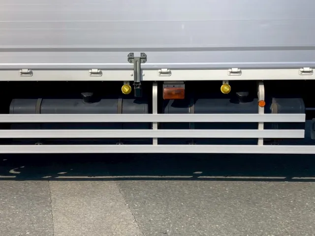 燃料タンクは300L×2ケ|三菱 スーパーグレート 2PG-FU74HZの写真28