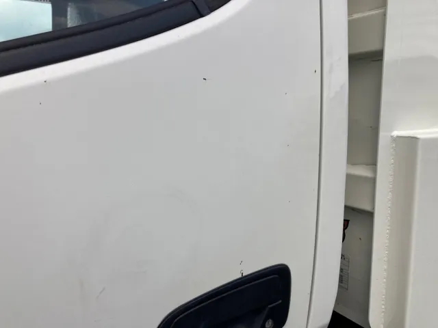 すり傷|日野 デュトロ TKG-XZU620T(2WD)の写真23