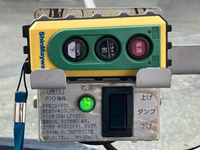 ボディースライドスイッチ|日野 デュトロ TKG-XZU620T(2WD)の写真28