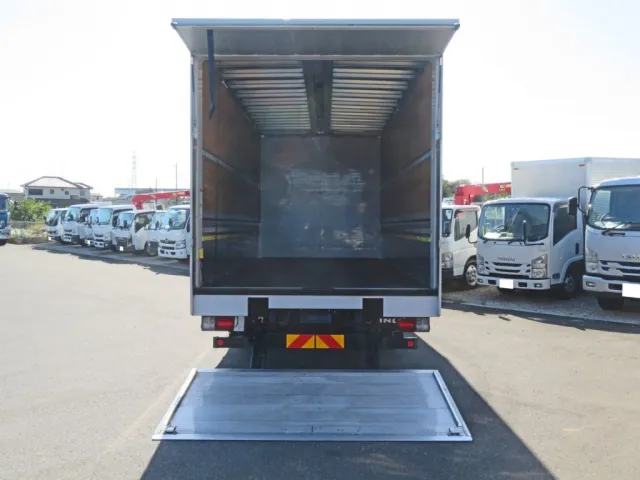 リアゲートを開けた状態です。|日野 レンジャー 2KG-FD2ABA(2WD)の写真10