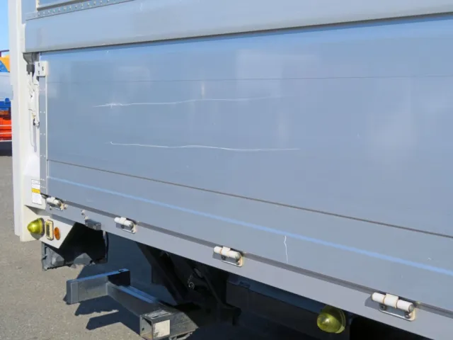 運転席側アオリ後方に、傷があります。|日野 レンジャー 2KG-FD2ABA(2WD)の写真22