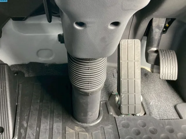 2ペダル仕様です。|UDトラックス クオン 2DG-GW6ELHの写真19