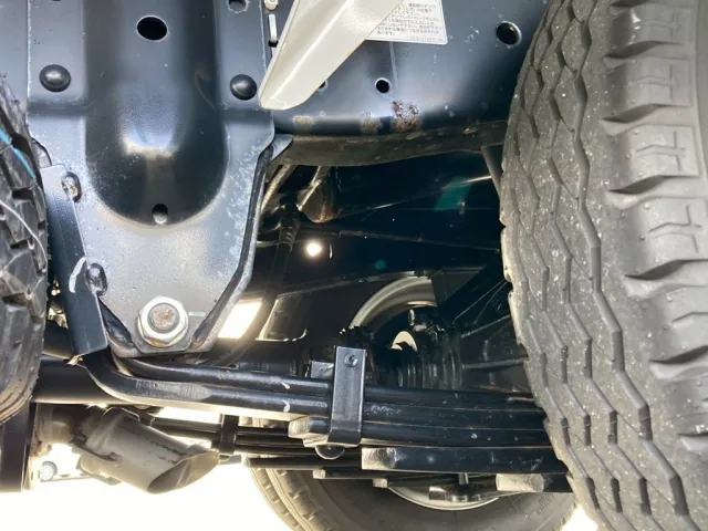 リーフサス周辺|マツダ トヨエース 2RG-LKR88AD(2WD)の写真5