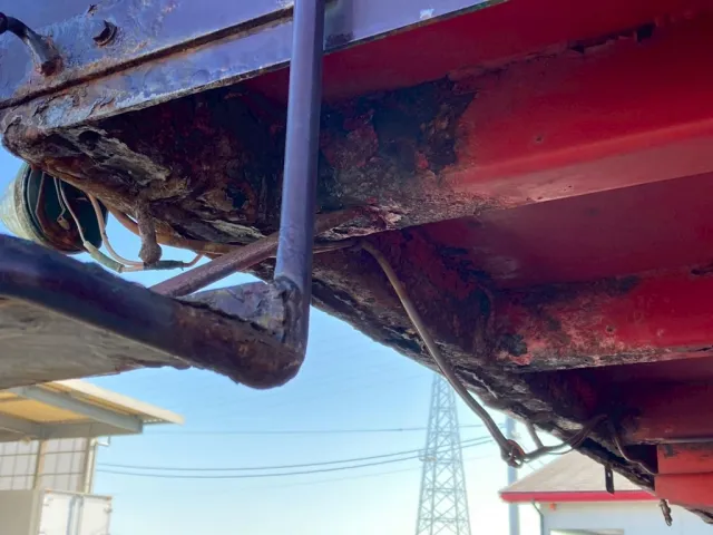 ボディー下側に腐食箇所が有ります|トレクス  PFB23601の写真19