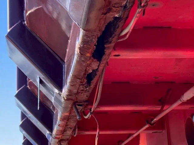 腐食穴が有ります|トレクス  PFB23601の写真21