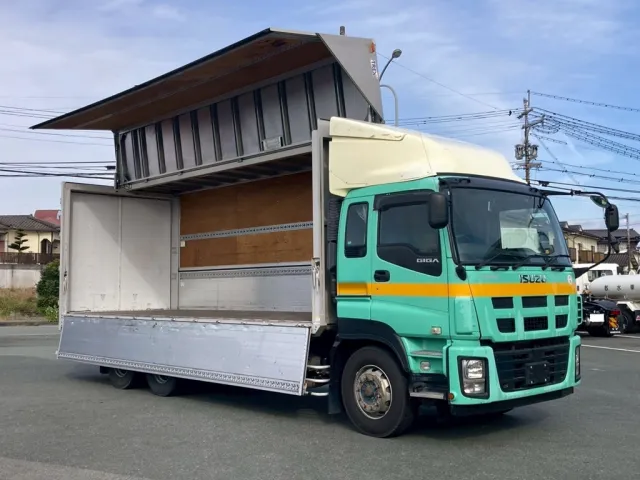 2|いすゞ ギガ QKG-CYL77AMの写真2