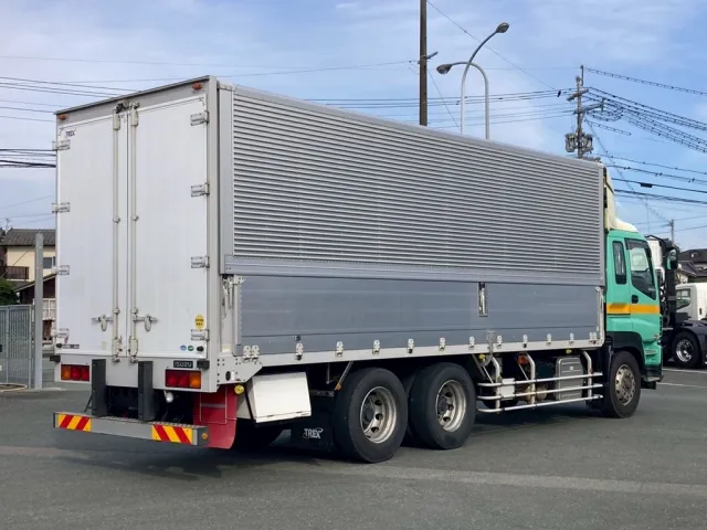 4|いすゞ ギガ QKG-CYL77AMの写真4