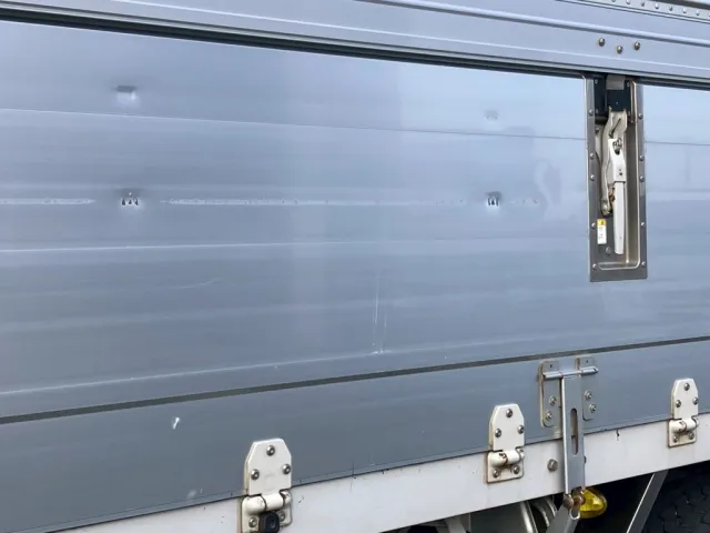 18|いすゞ ギガ QKG-CYL77AMの写真18