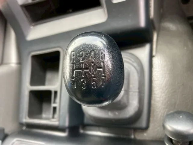 33|いすゞ ギガ QKG-CYL77AMの写真33