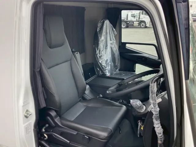 三菱 ファイター 2KG-FK72F(2WD)の写真7